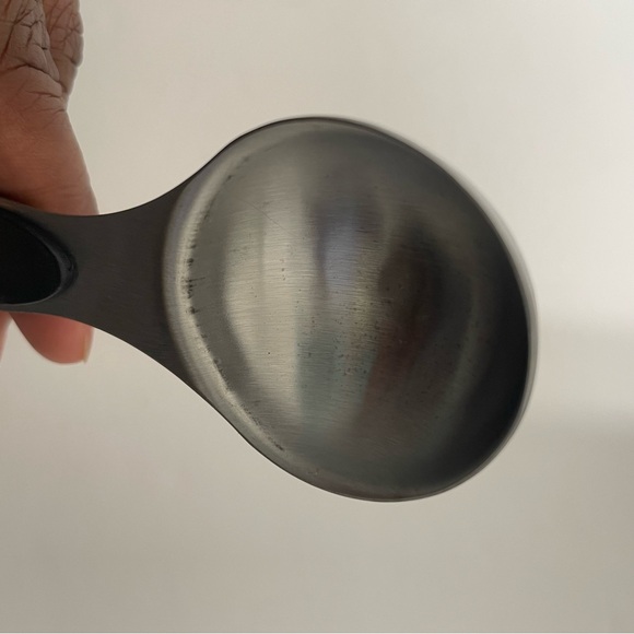 8 PC Stainless Steel Magnetic Measuring Spoons and Leveler Set - Picture 6 of 13